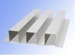 Structure sur mesure Fabrication de tôle Poinçonnage Boîtier électrique Maison Débroussailleuse Machine à broder Pièces de rechange en acier Soudage Tôle sur mesure